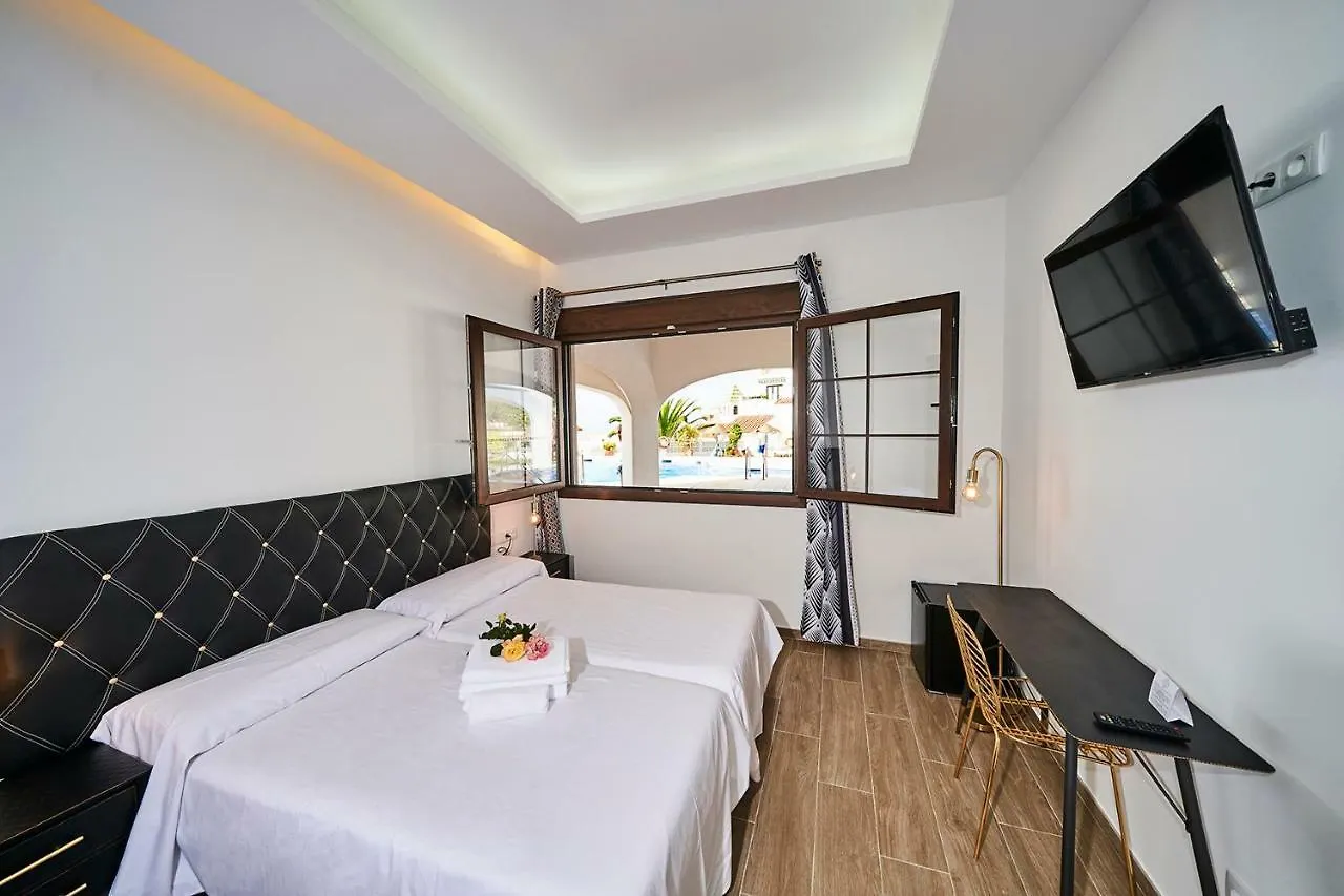 Hotel Bajamar Ancladero Playa Nerja 2*,  Spanje